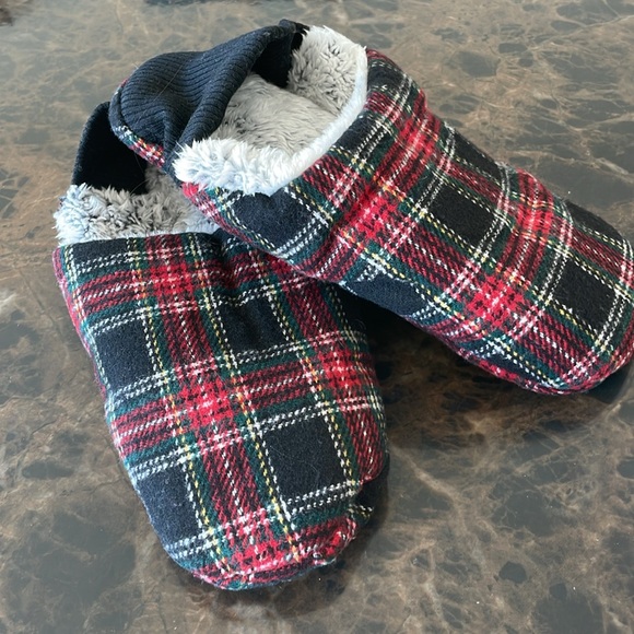 NEW! Adult Tartan Faux Shearling Lined Pull-On Slipper Socks w/Grip Size M/L - Picture 8 of 8